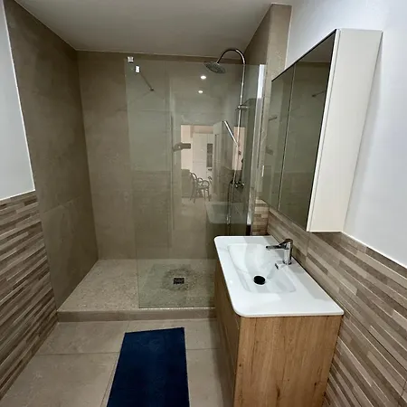 La Douce Escale Maison 2 A 50 M De La Сasa de vacaciones *