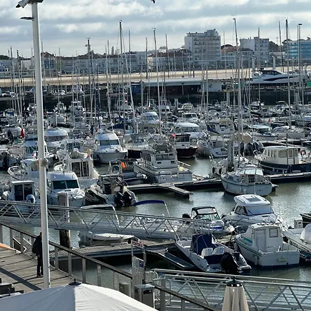 La Douce Escale Maison 2 à 50 M De La Hébergement de vacances *
